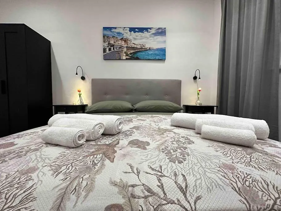 Love Nest Apartment Syracuse Italy