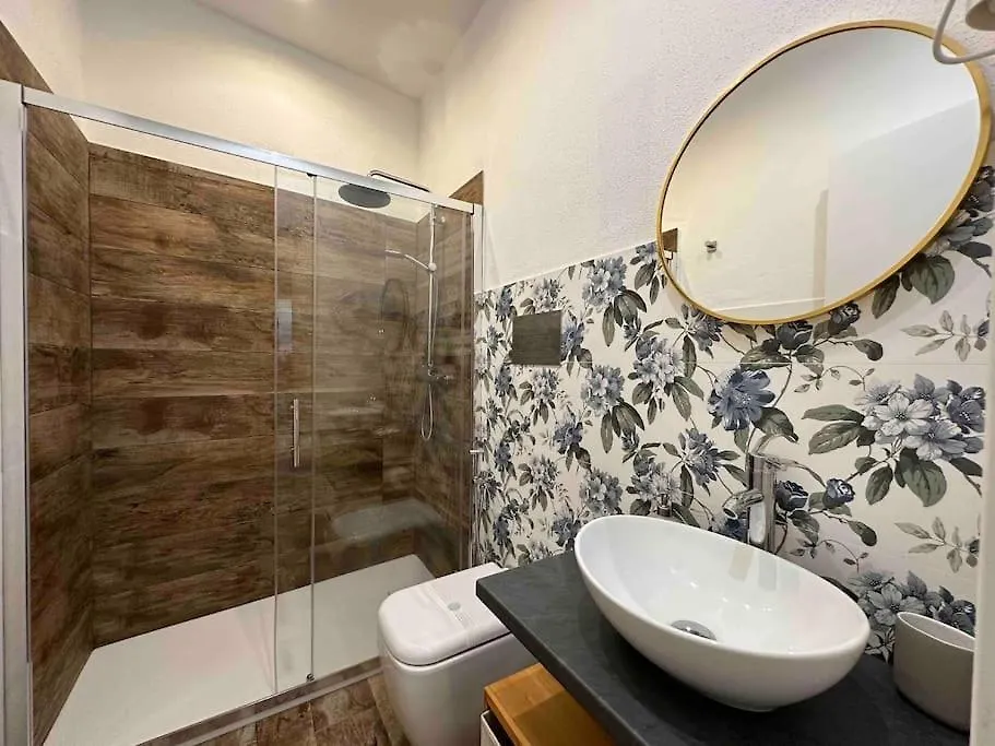 Love Nest Apartment Syracuse 0*,